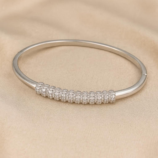 Bracelet Rigide Argenté avec Cristaux – Élégance Étincelante - Manaya Bijoux